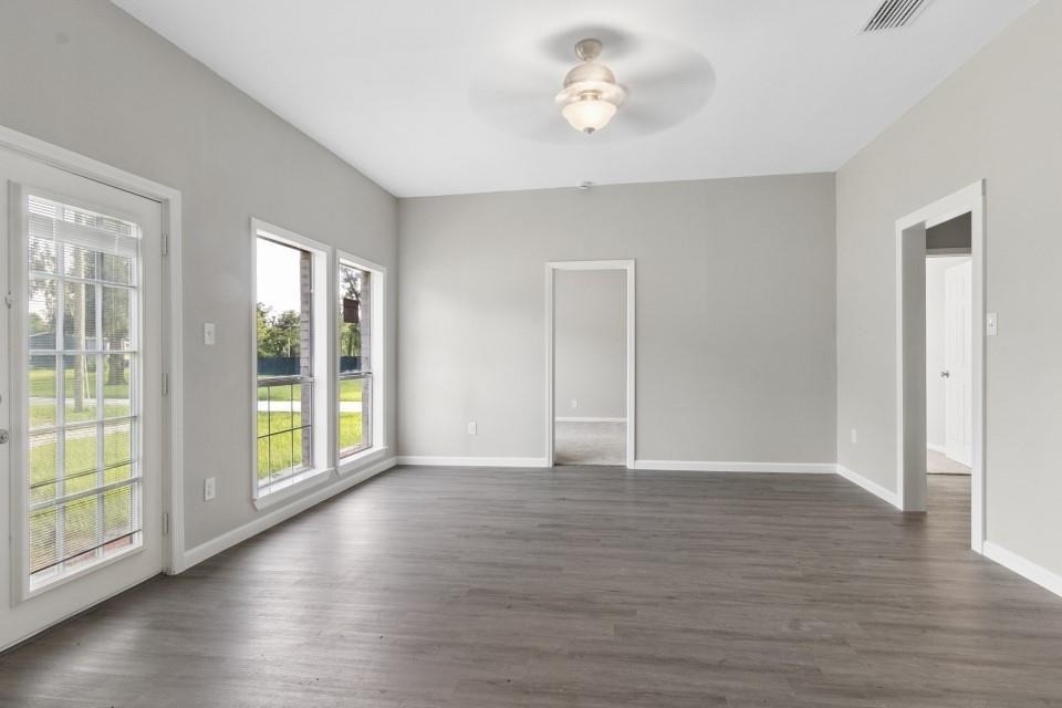 638 Kelly Lane - Photo 7