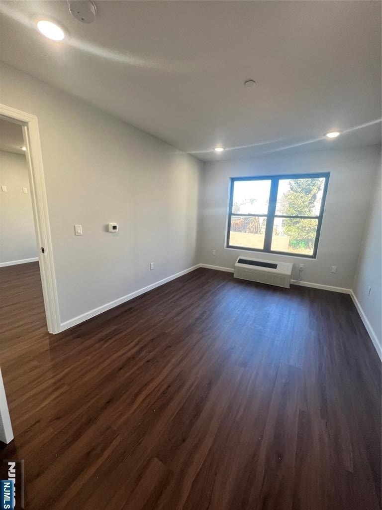 48 Spruce - Photo 5