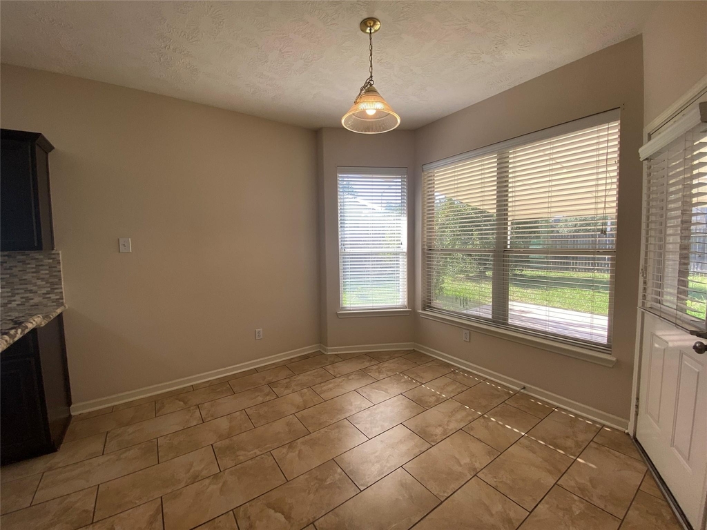 7626 Brighton Knolls Lane - Photo 12