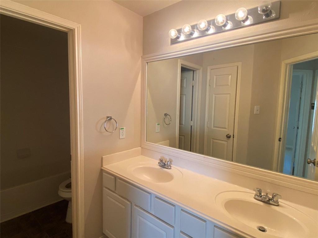 7626 Brighton Knolls Lane - Photo 7