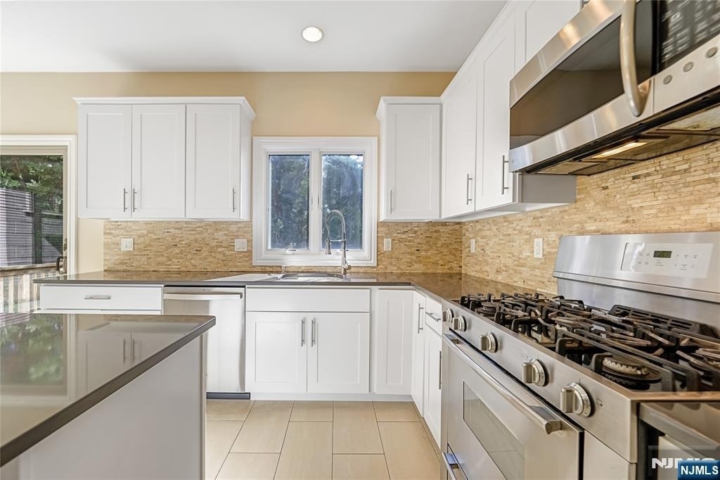 64 W Harwood - Photo 14