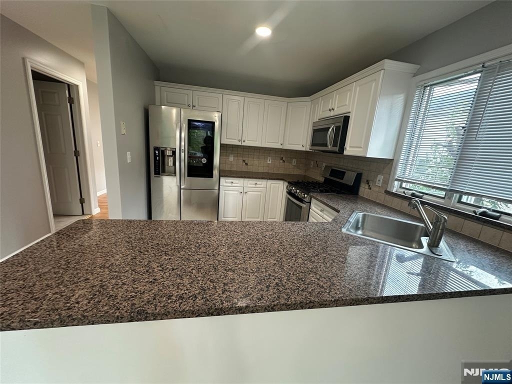 18 E Washington - Photo 16