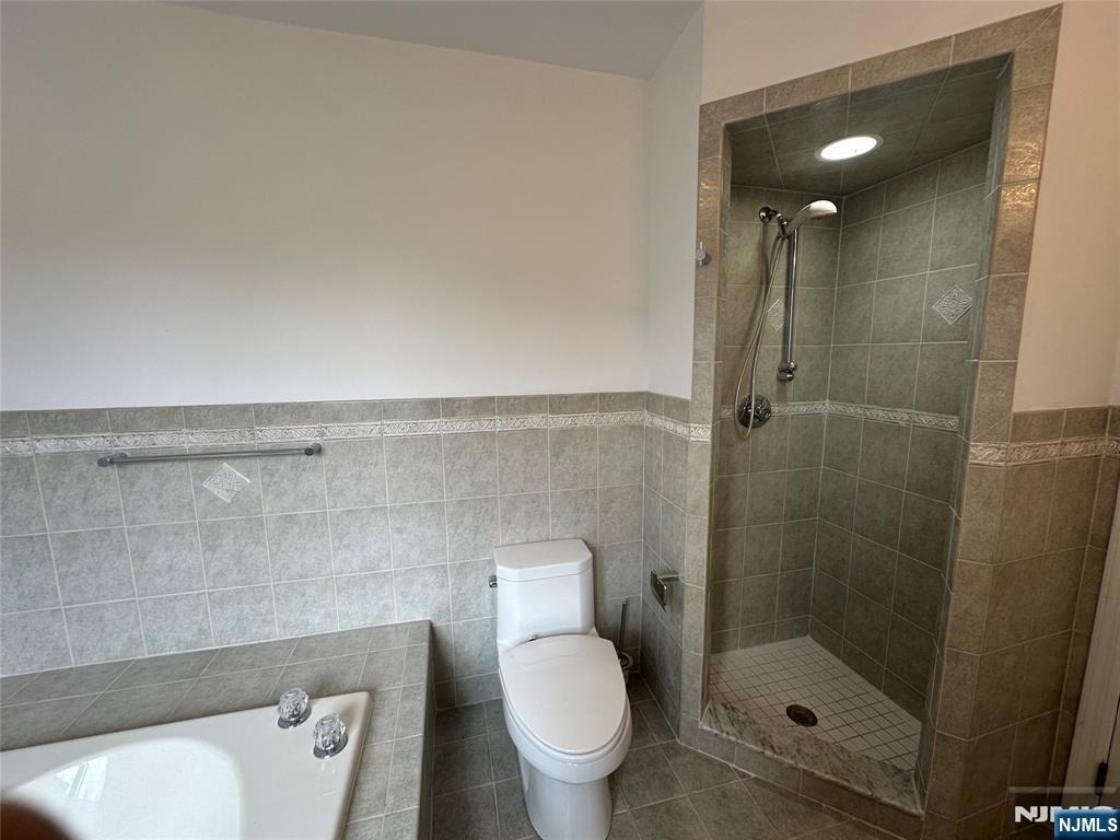 18 E Washington - Photo 11