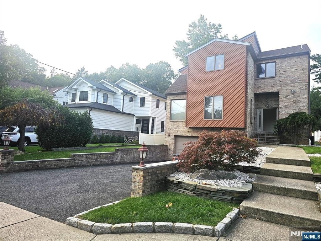 39 Norman - Photo 1