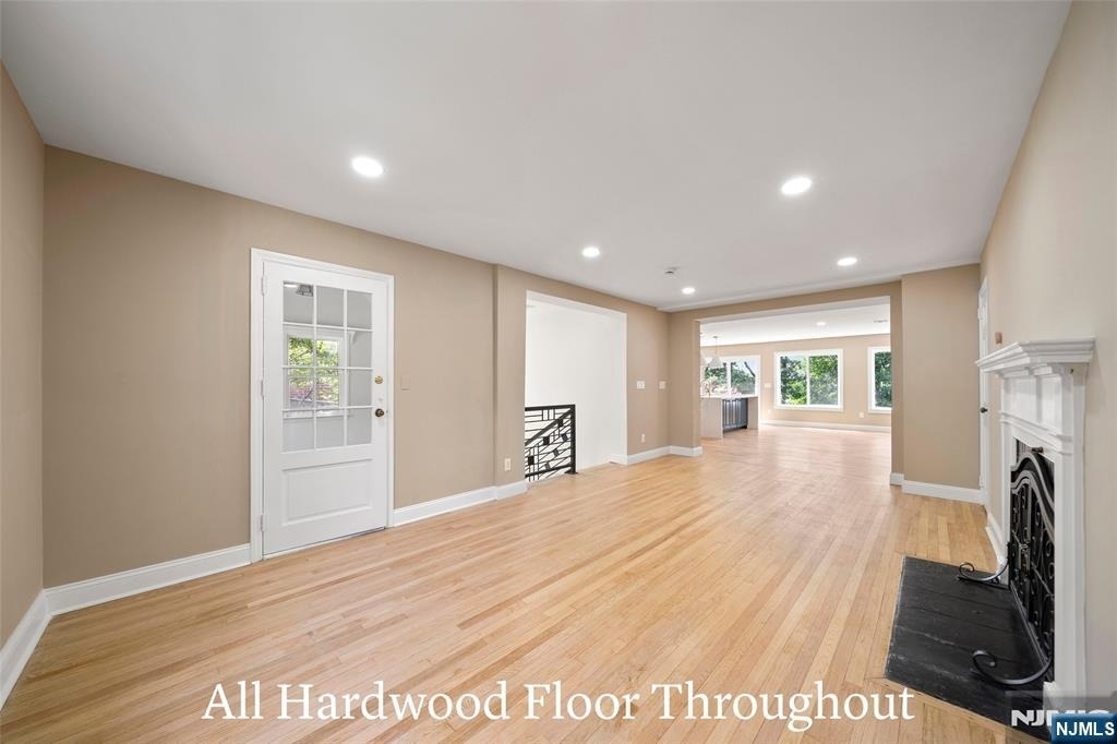 572 Ridgeland - Photo 2