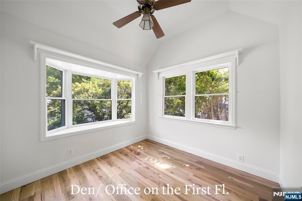 572 Ridgeland - Photo 3