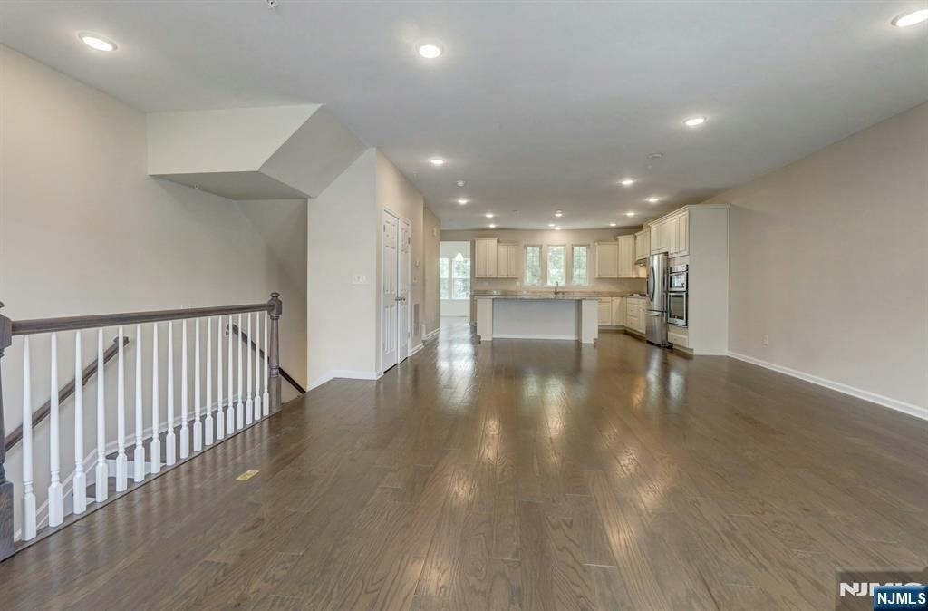 704 Cottonwood - Photo 4