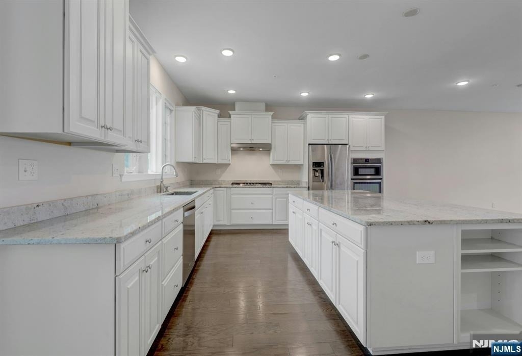 704 Cottonwood - Photo 8
