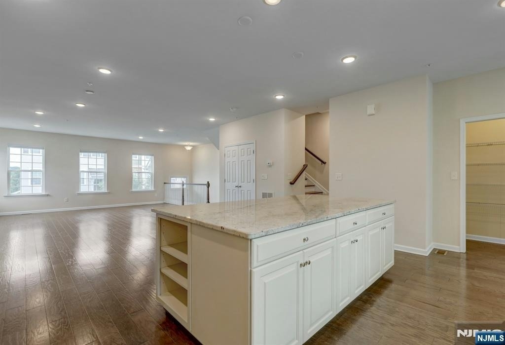 704 Cottonwood - Photo 10