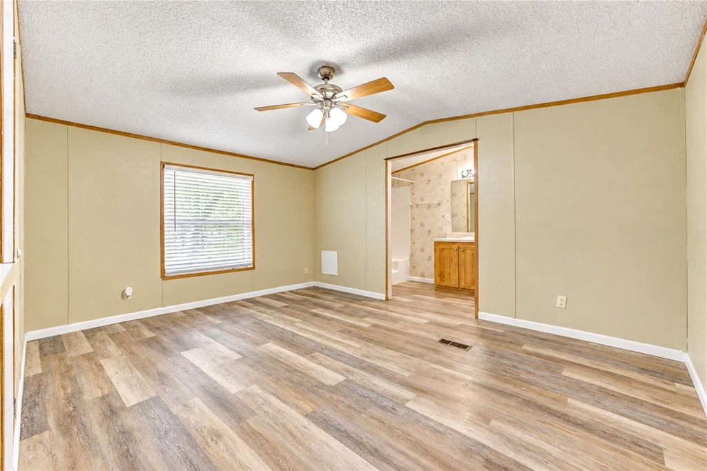717 Hayman St - Photo 32