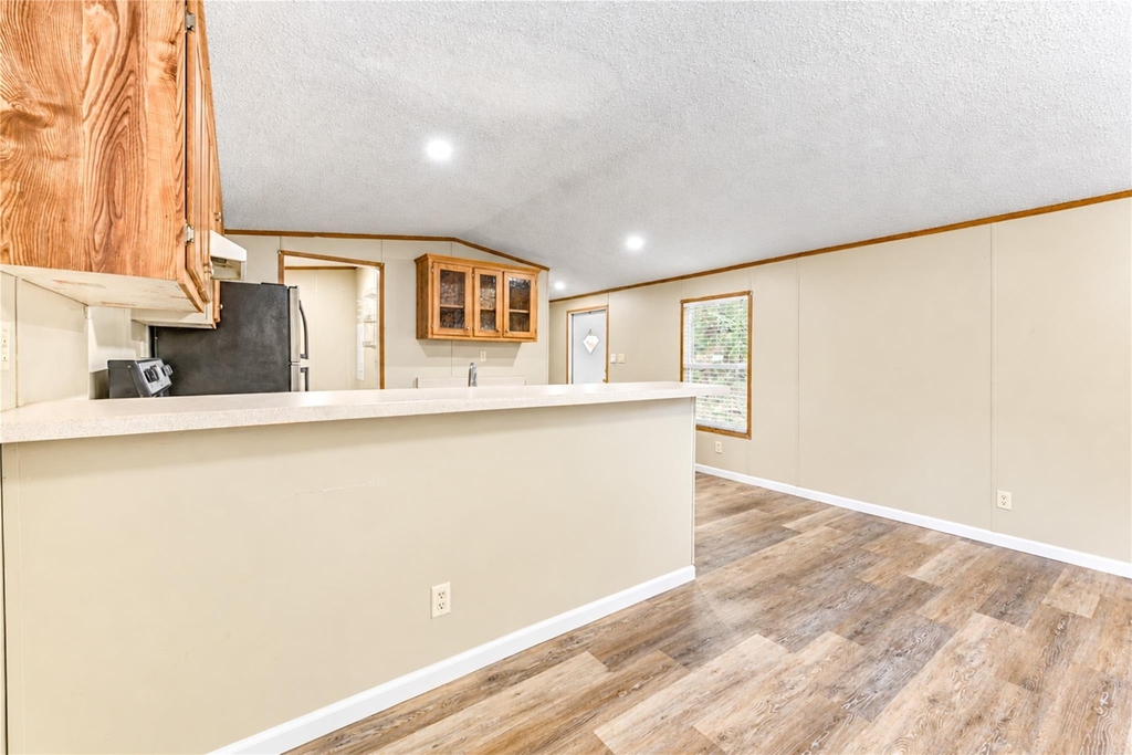 717 Hayman St - Photo 14