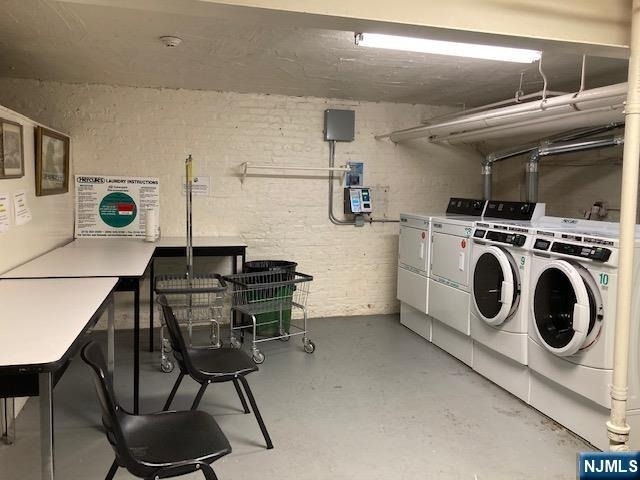 995 Teaneck - Photo 15
