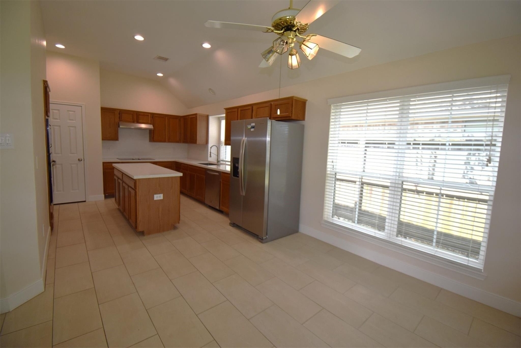 1822 Diamond Brook Drive - Photo 2