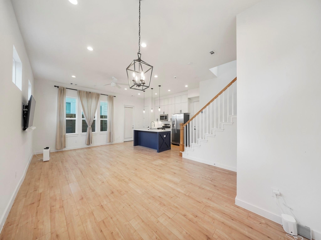 8934 Knoll Villas Street - Photo 2