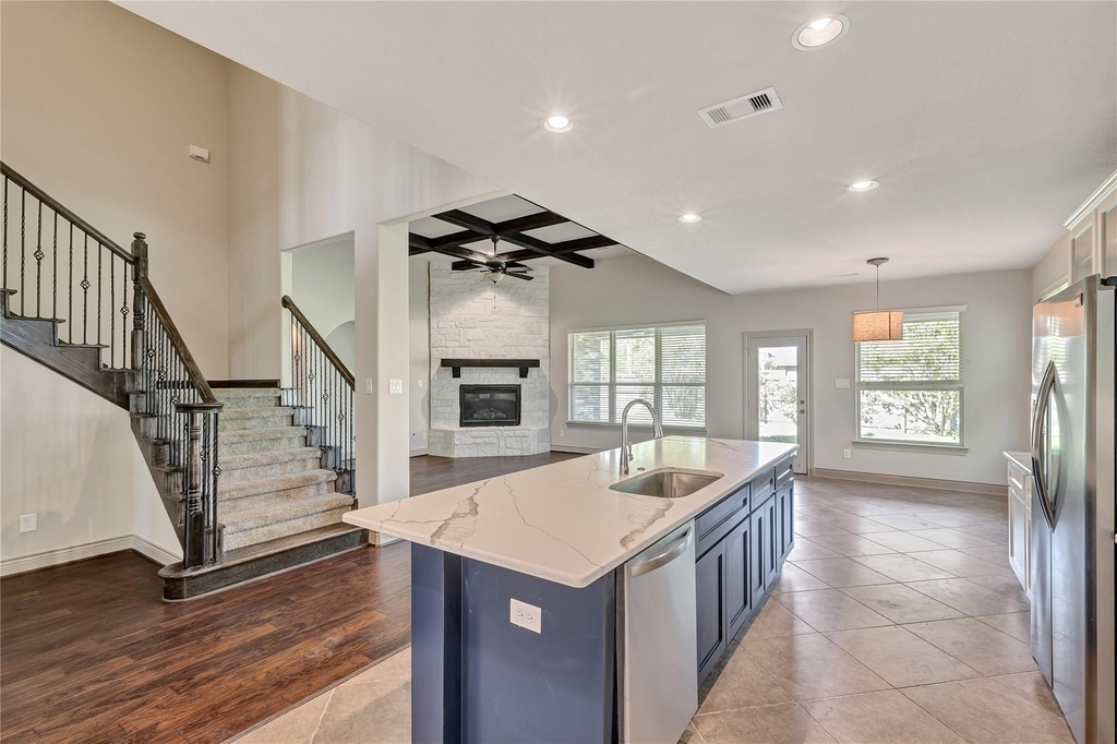 40515 Manor Drive - Photo 5