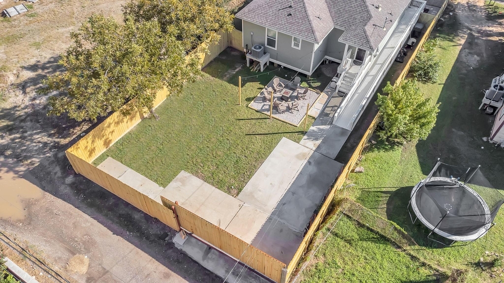 5322 Avenue K - Photo 2