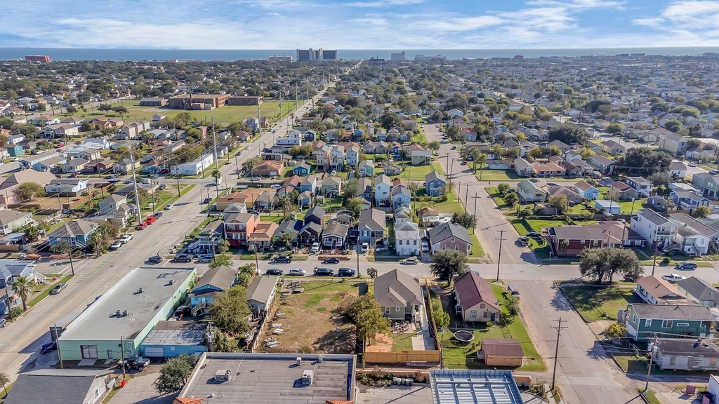 5322 Avenue K - Photo 3