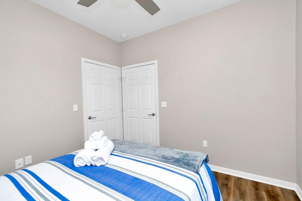 5322 Avenue K - Photo 39