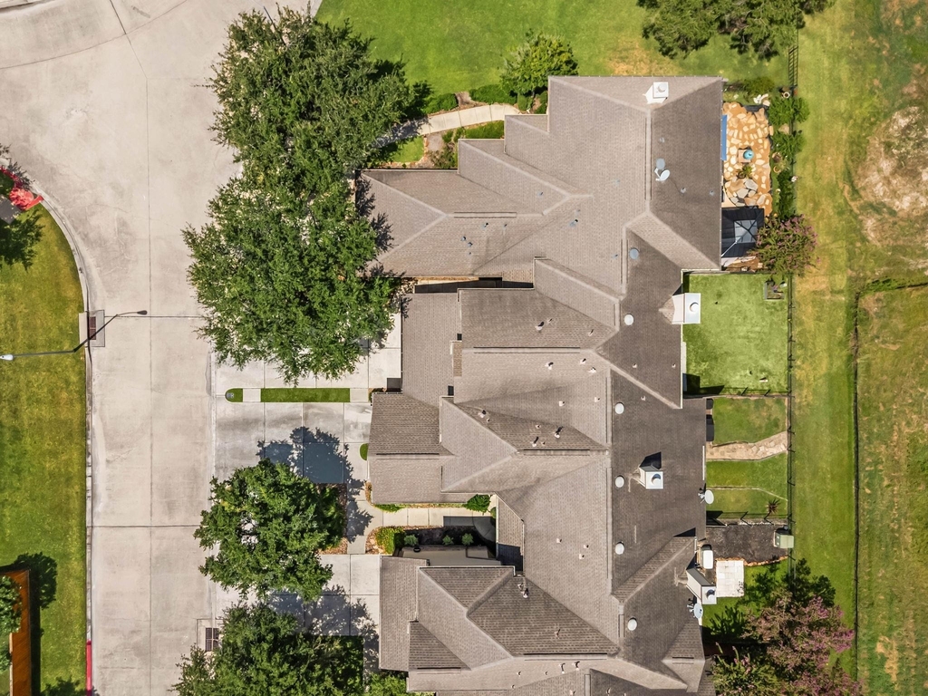 8026 Loyel Pointe Drive - Photo 27
