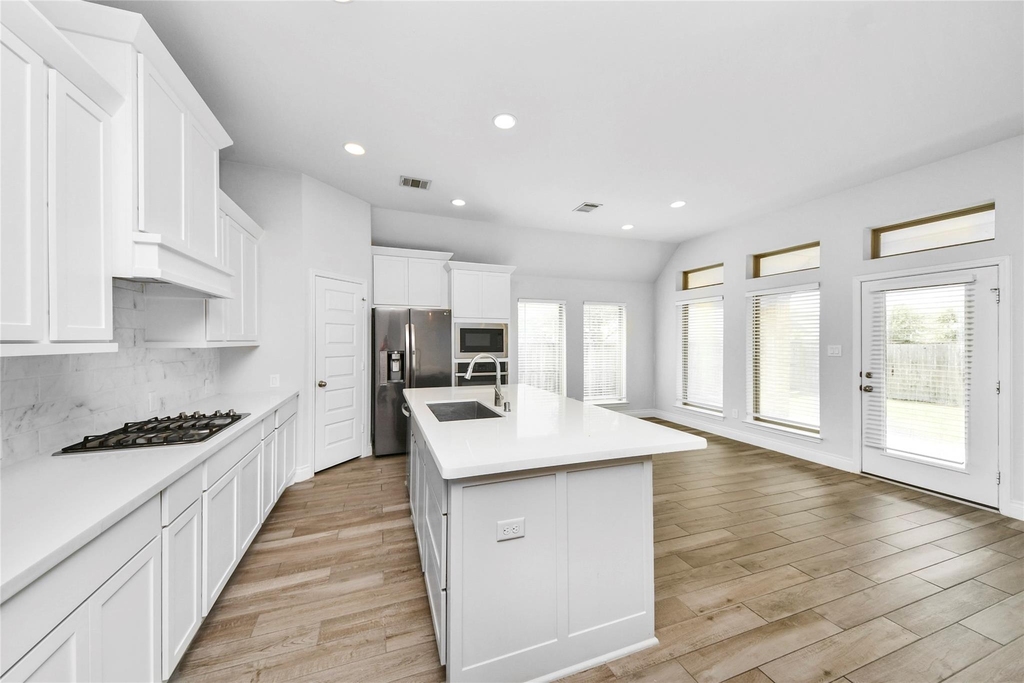 5810 Golden Peak Lane - Photo 19