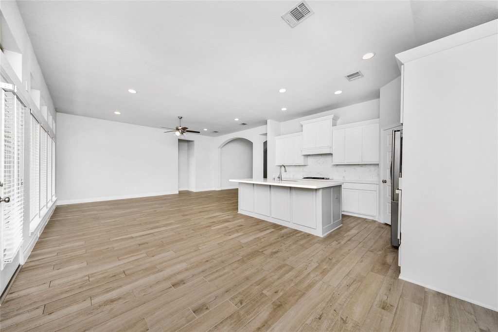 5810 Golden Peak Lane - Photo 4