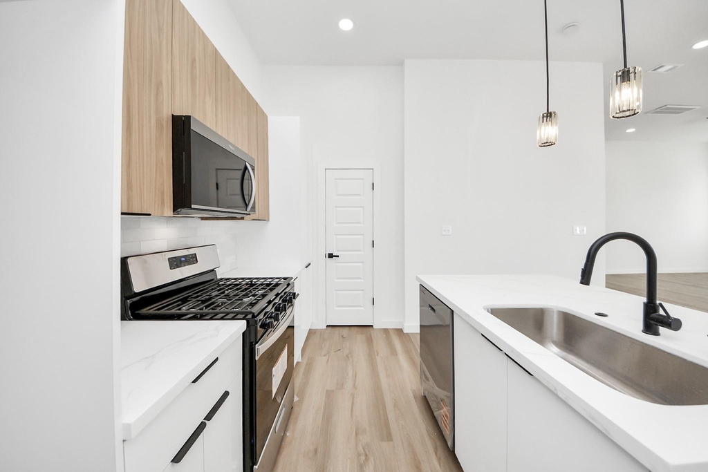 1216 E 34th Street - Photo 23