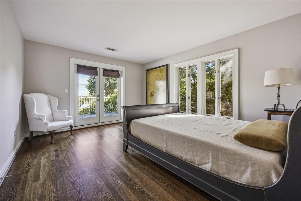 2121 Bolsover Street - Photo 30