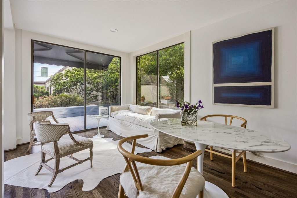 2121 Bolsover Street - Photo 10