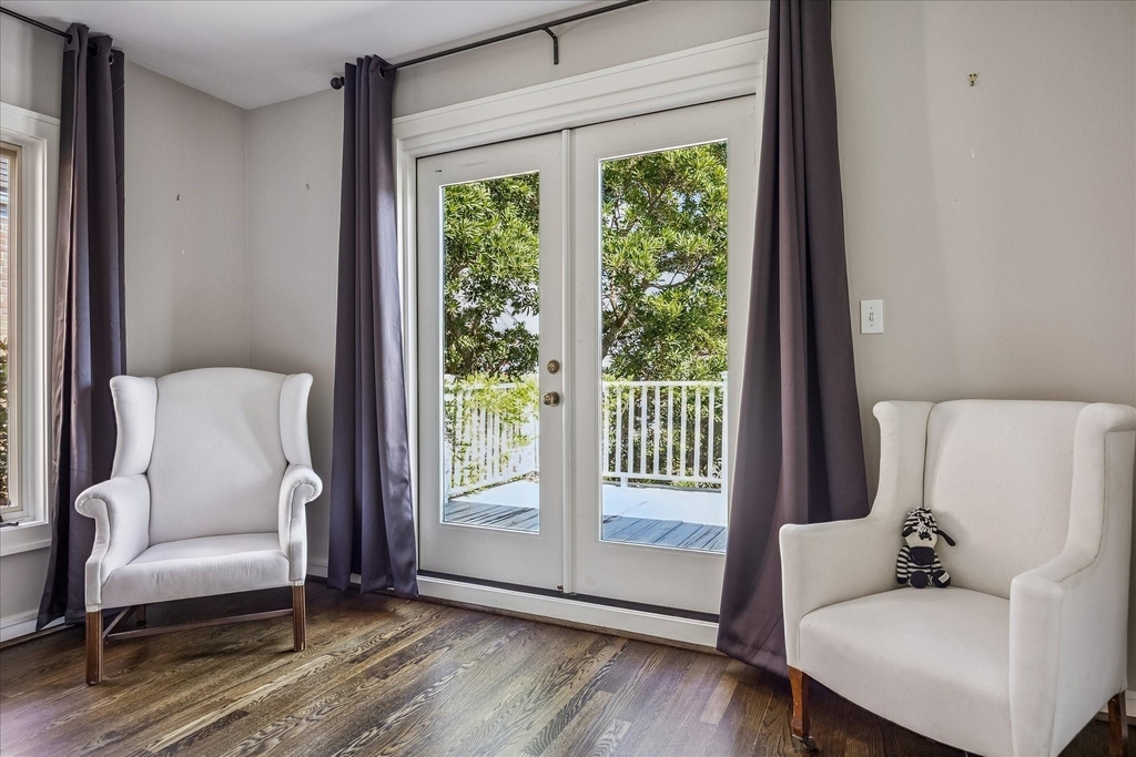 2121 Bolsover Street - Photo 24