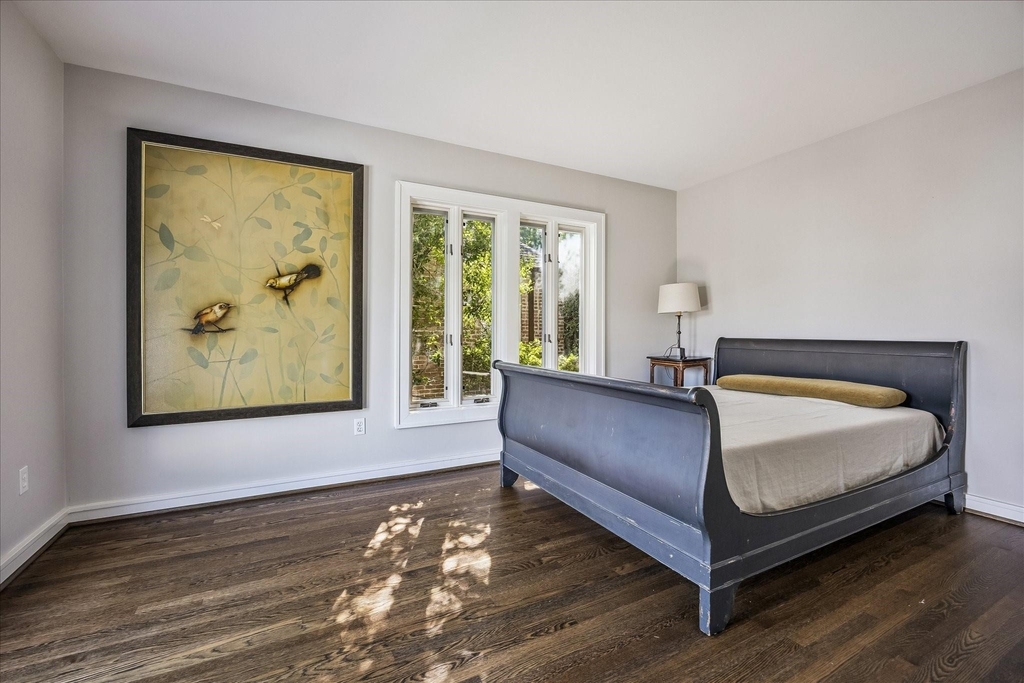 2121 Bolsover Street - Photo 31