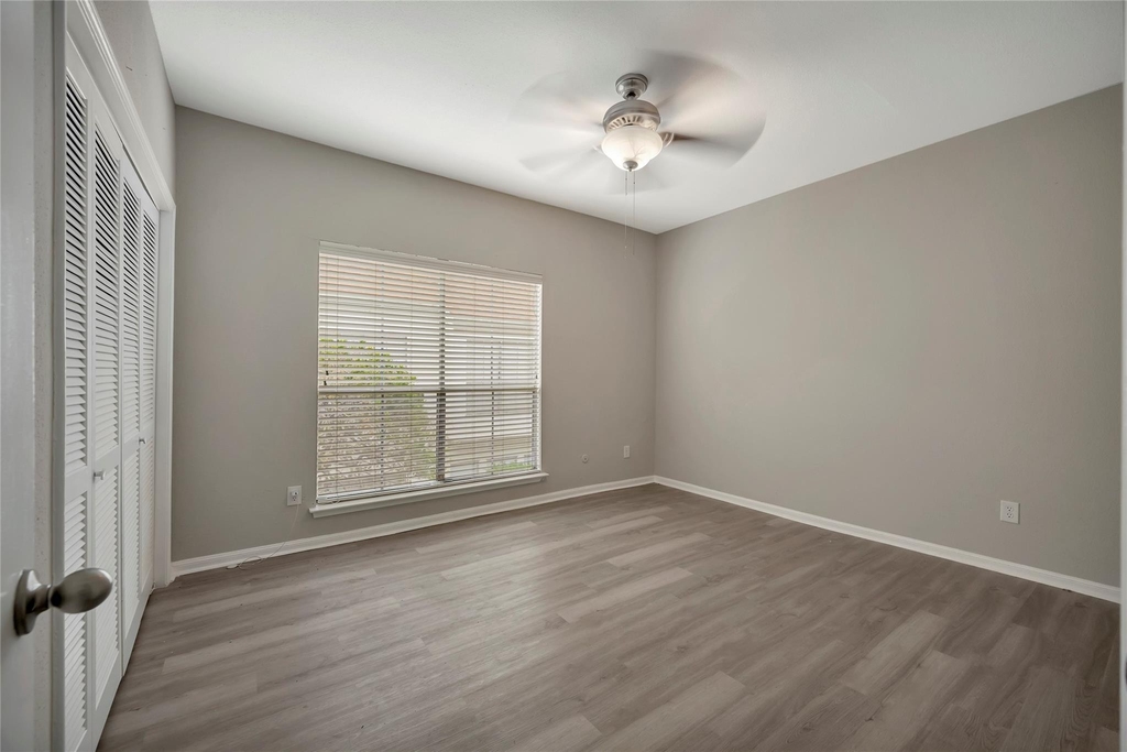 2100 Tanglewilde Street - Photo 26