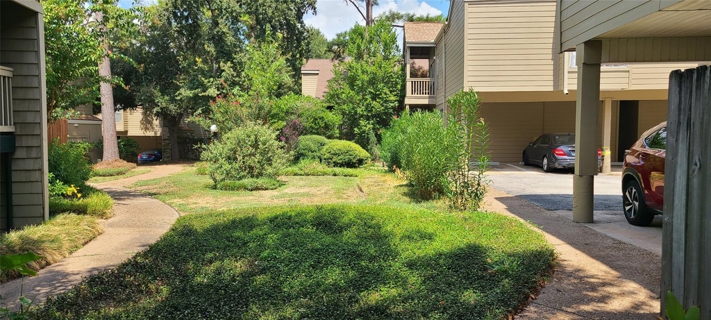 2100 Tanglewilde Street - Photo 35