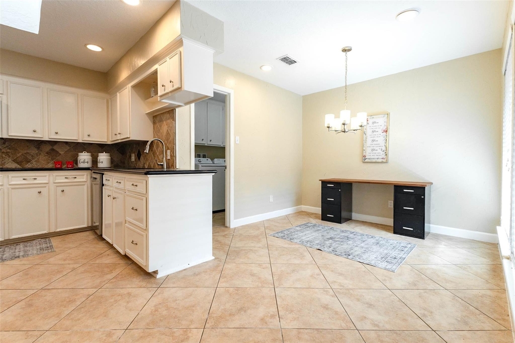14015 Swiss Hill Drive - Photo 21