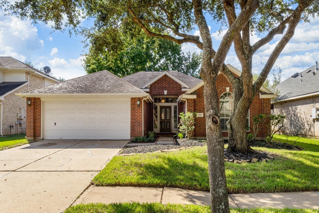 1106 Kerri Ct Court - Photo 0