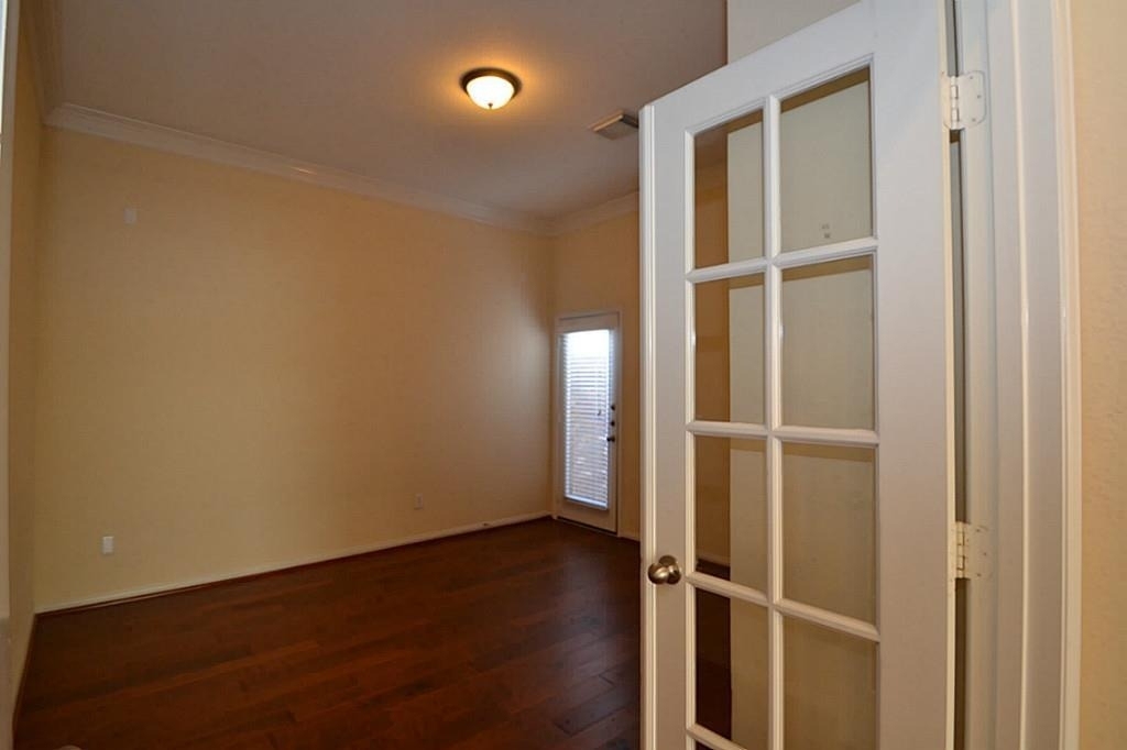 6606 Cadogan Court - Photo 2