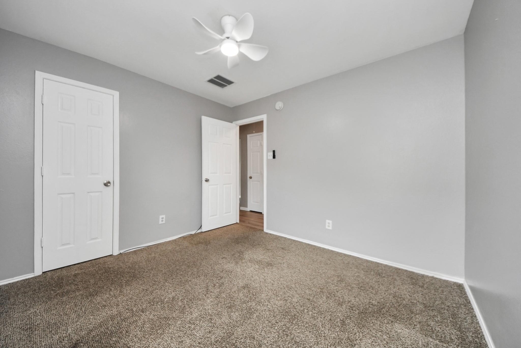 14707 Country Rose Lane - Photo 16