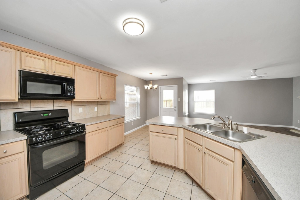 14707 Country Rose Lane - Photo 6