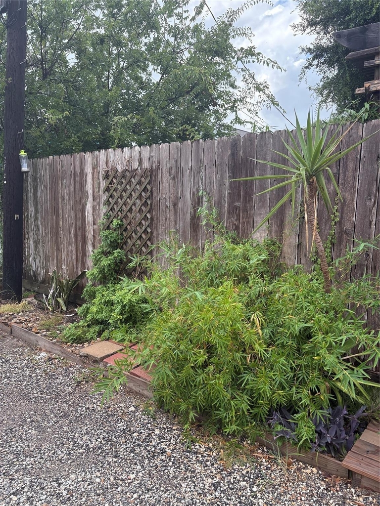 5325 Avenue R 1/2 - Photo 27