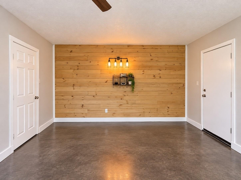930 Grand Junction Drive - Photo 3