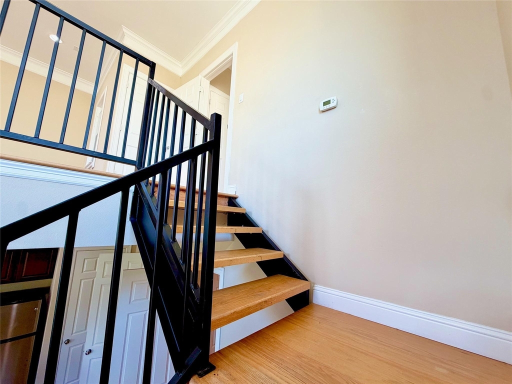 314 W Bell Street - Photo 19