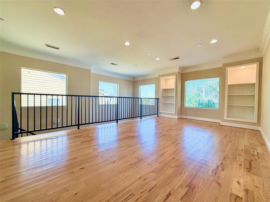 314 W Bell Street - Photo 20