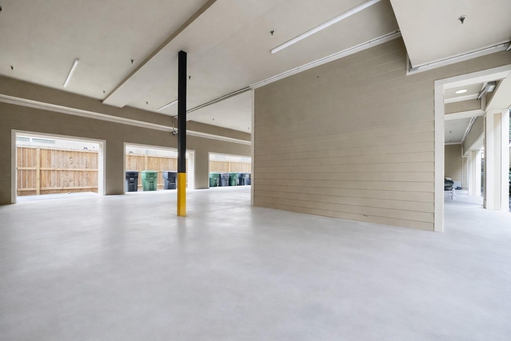 314 W Bell Street - Photo 35