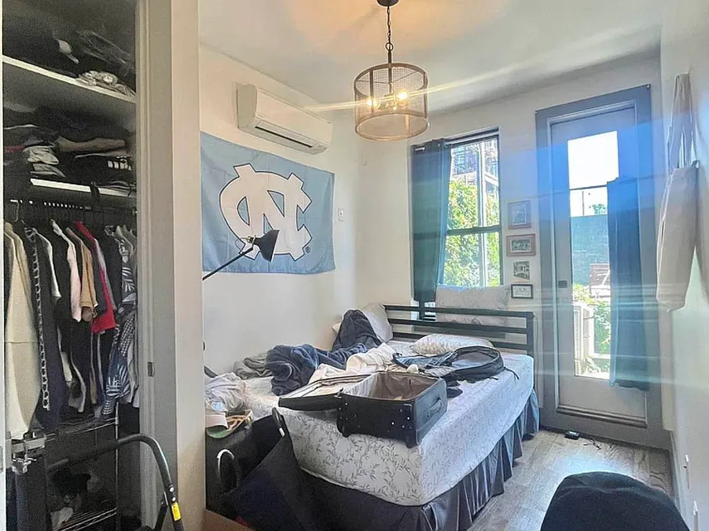 376 Graham Avenue - Photo 4