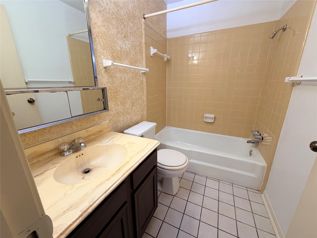 8808 Wilcrest Drive - Photo 12