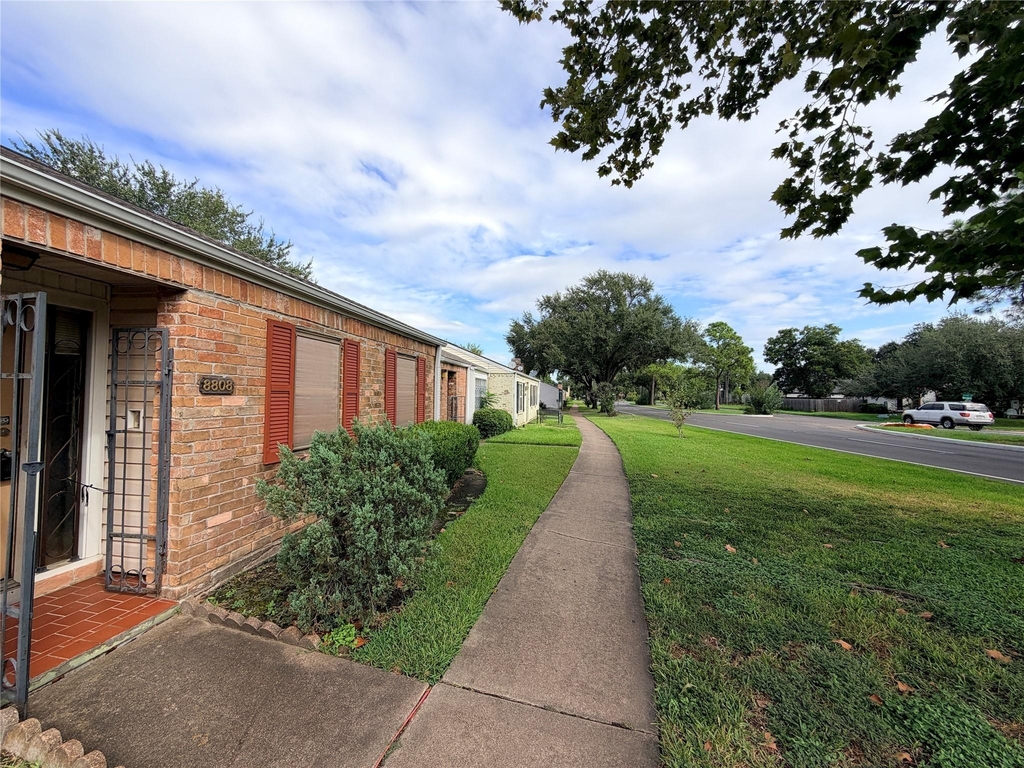 8808 Wilcrest Drive - Photo 2