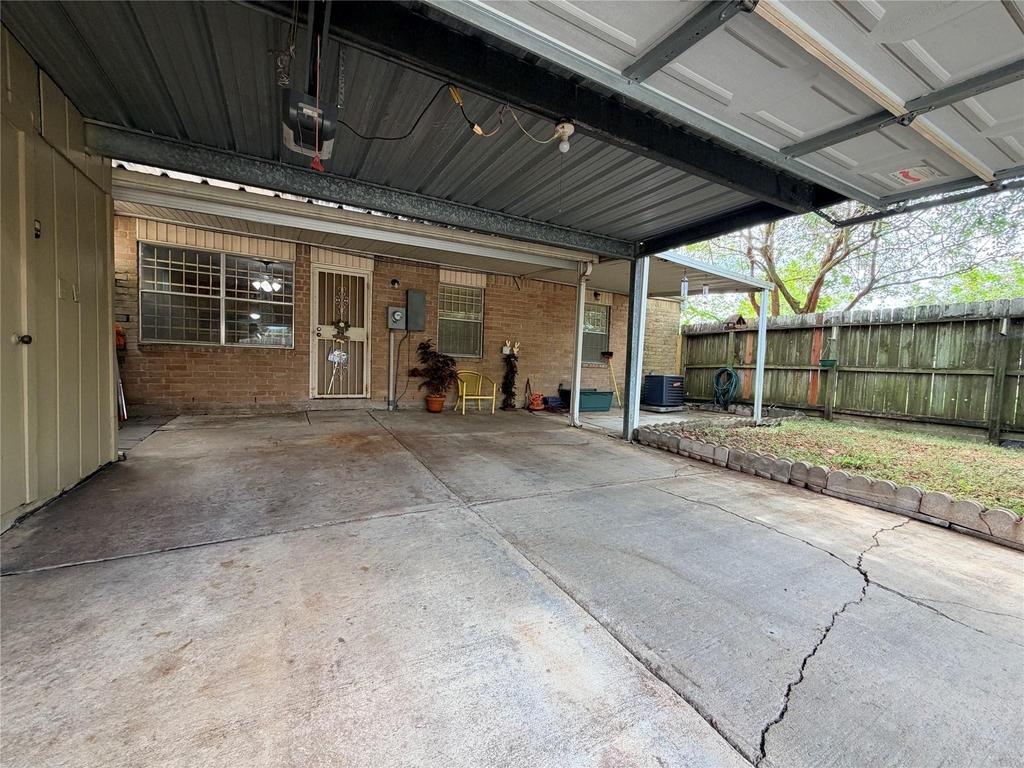 8808 Wilcrest Drive - Photo 18