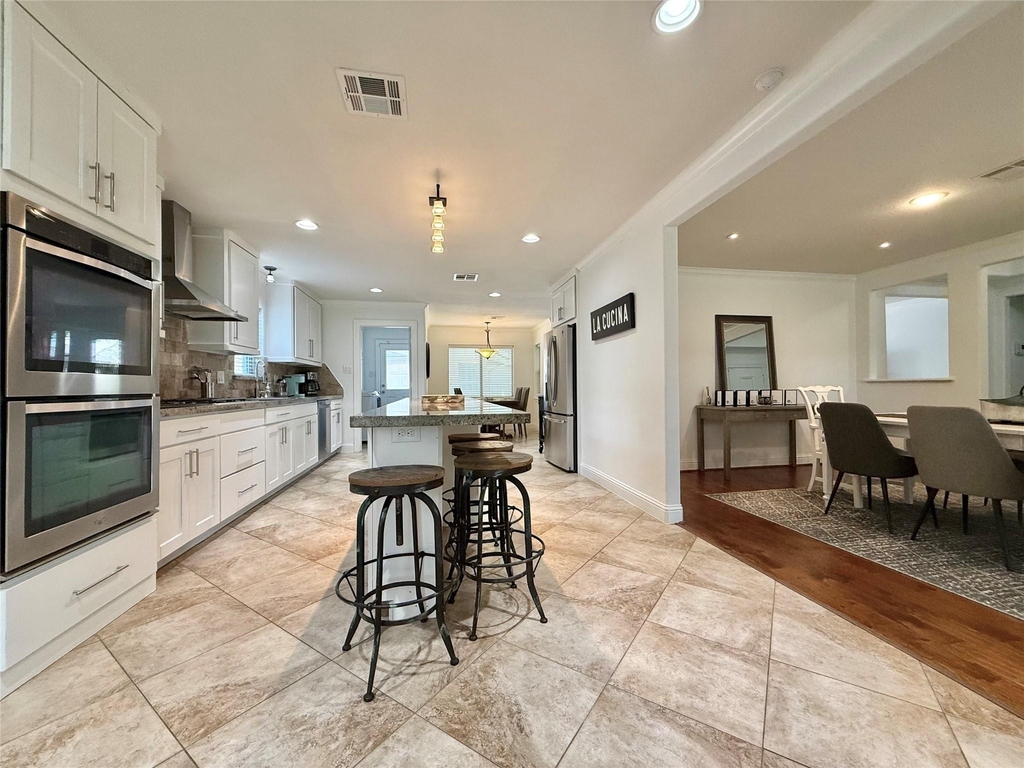 5454 Imogene Street - Photo 2