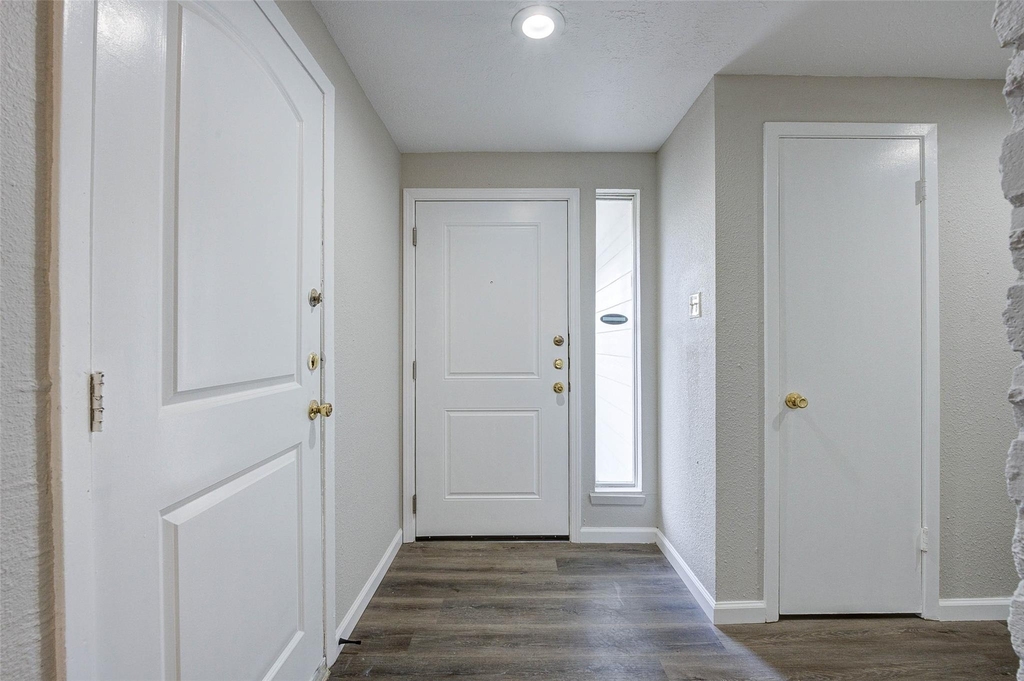 2315 Green Knoll Drive - Photo 7