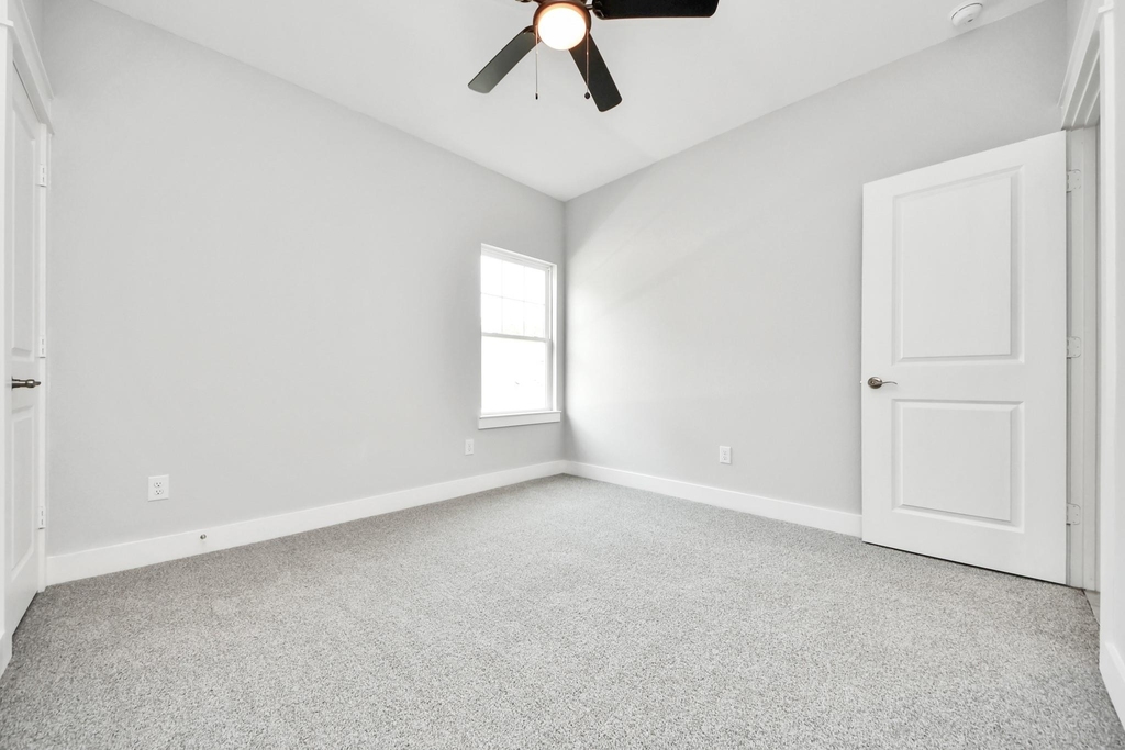 1307 Laskey Street - Photo 25