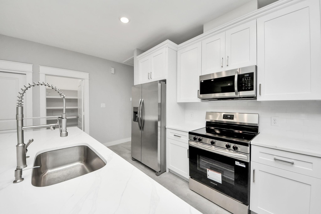 1307 Laskey Street - Photo 33